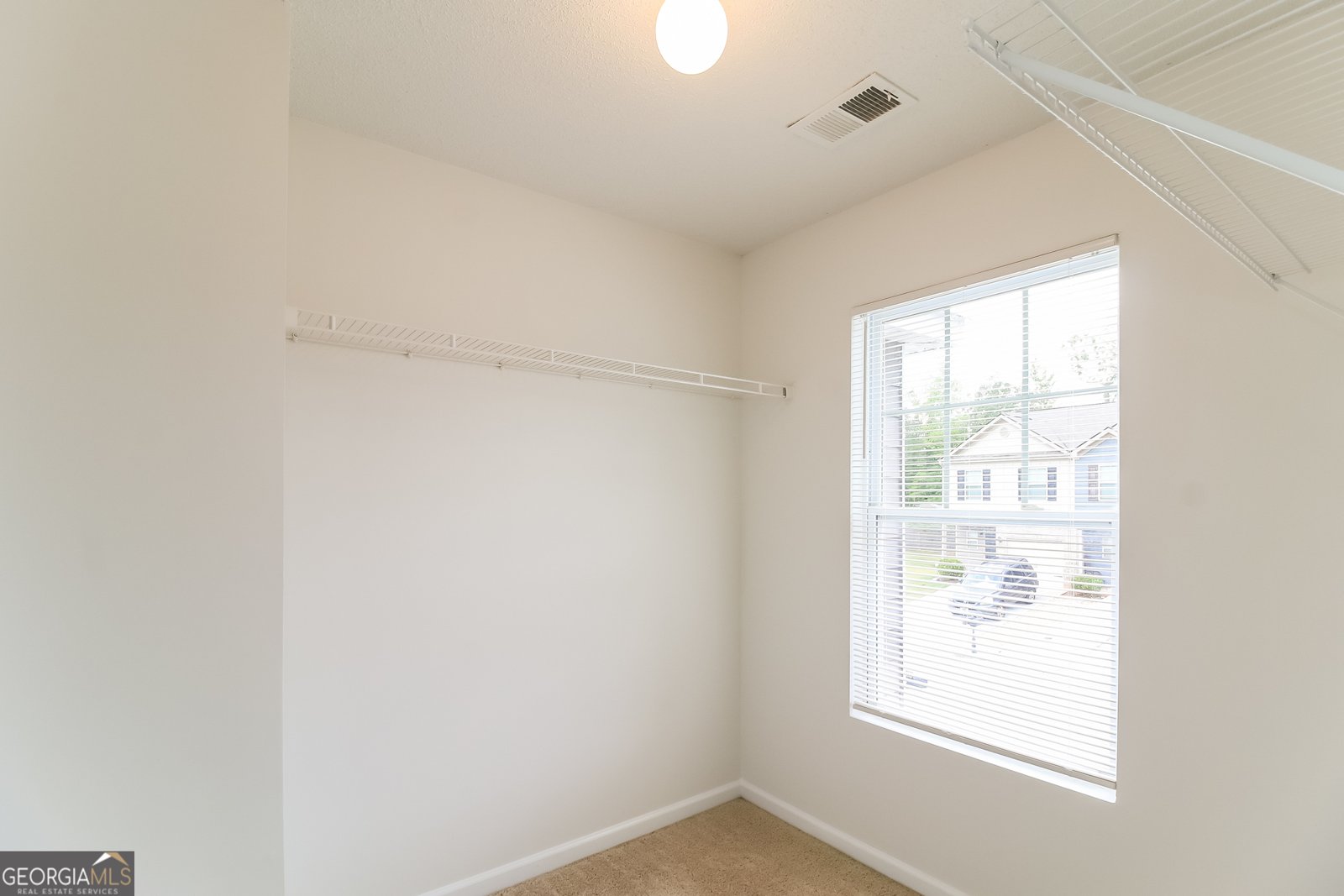 6090 Oak Bend Court Riverdale - Photo 11