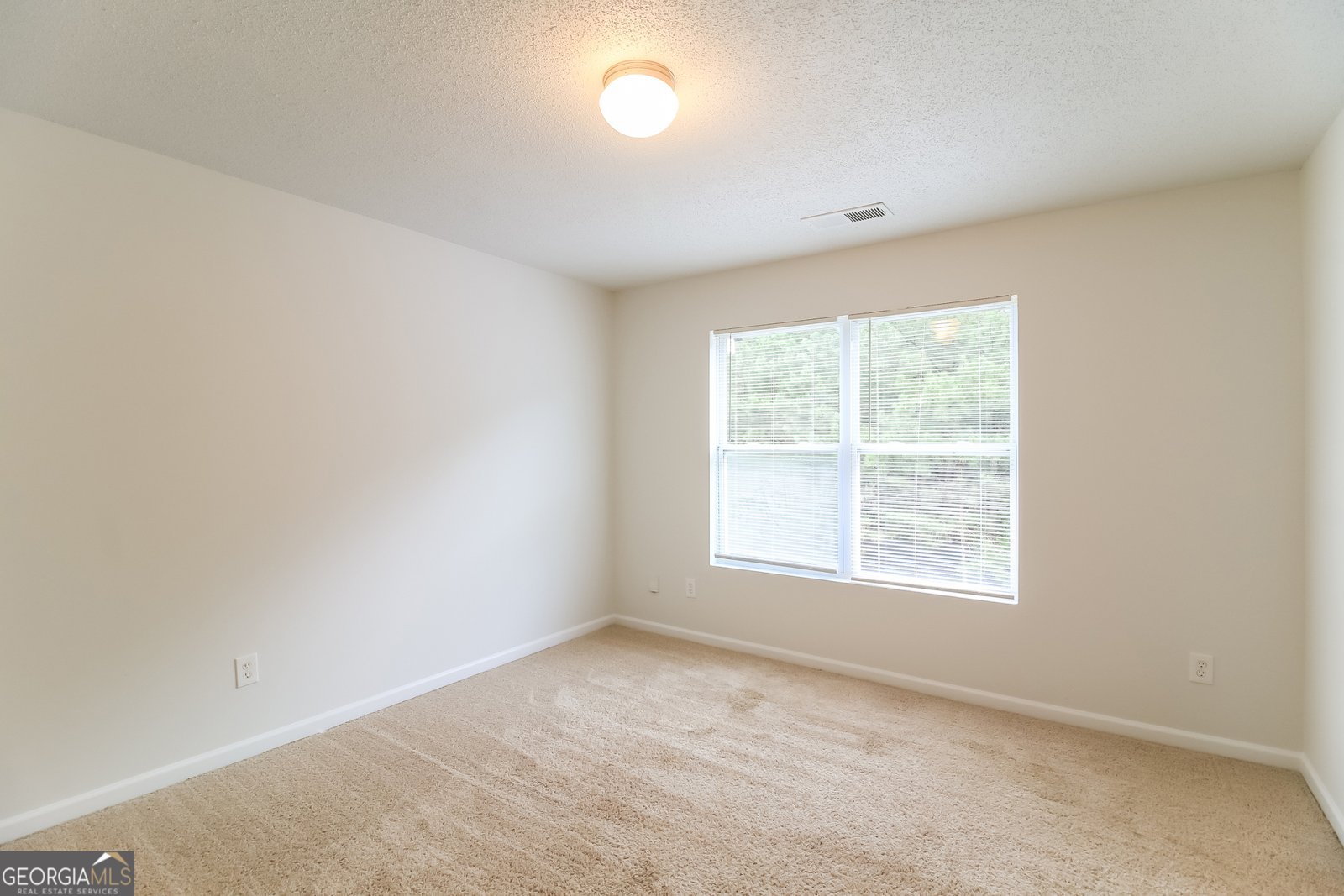 6090 Oak Bend Court Riverdale - Photo 7