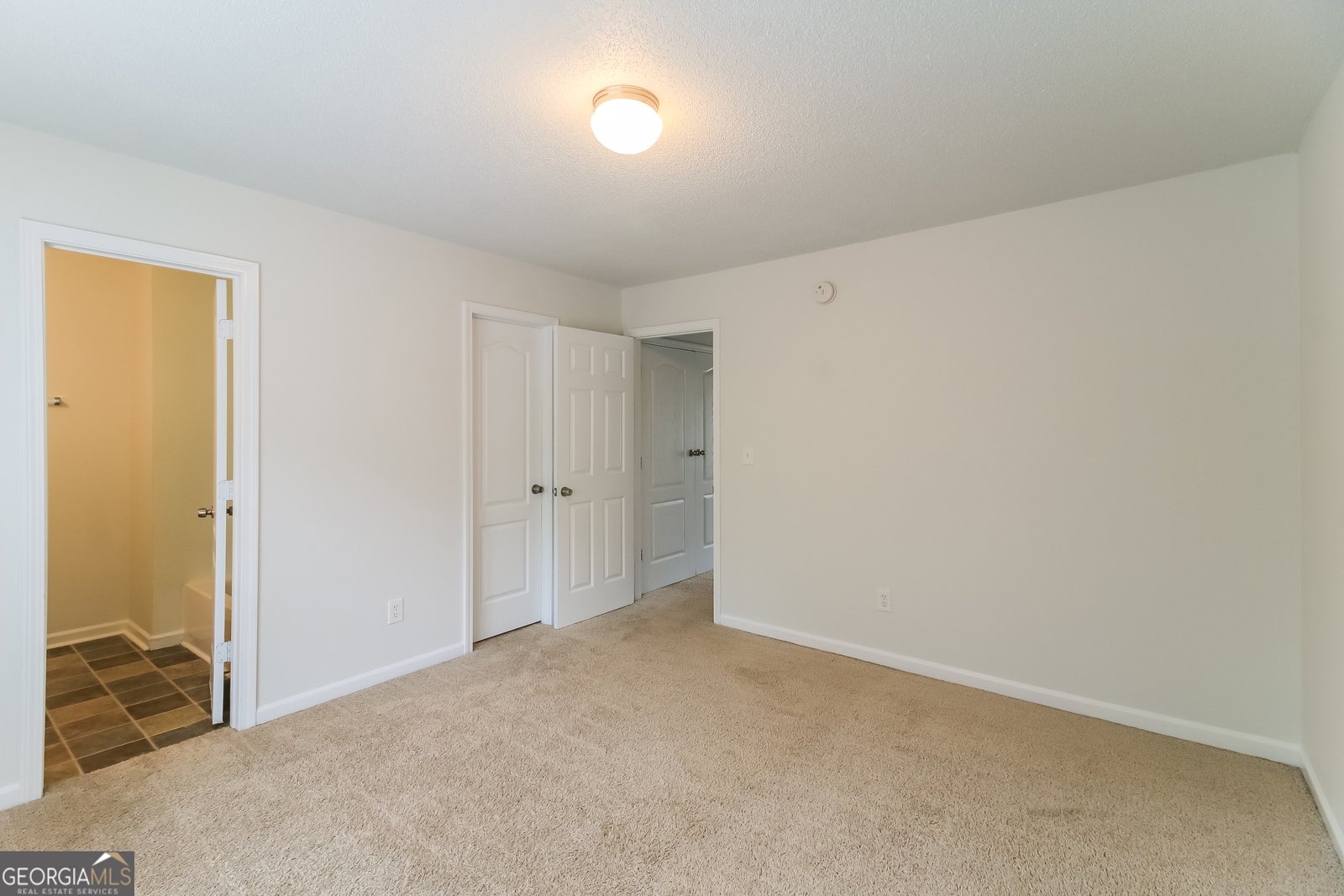 6090 Oak Bend Court Riverdale - Photo 8