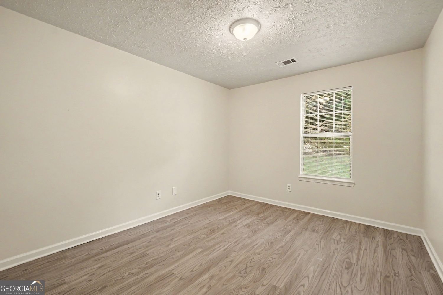 529 Bluff Court Woodstock - Photo 14