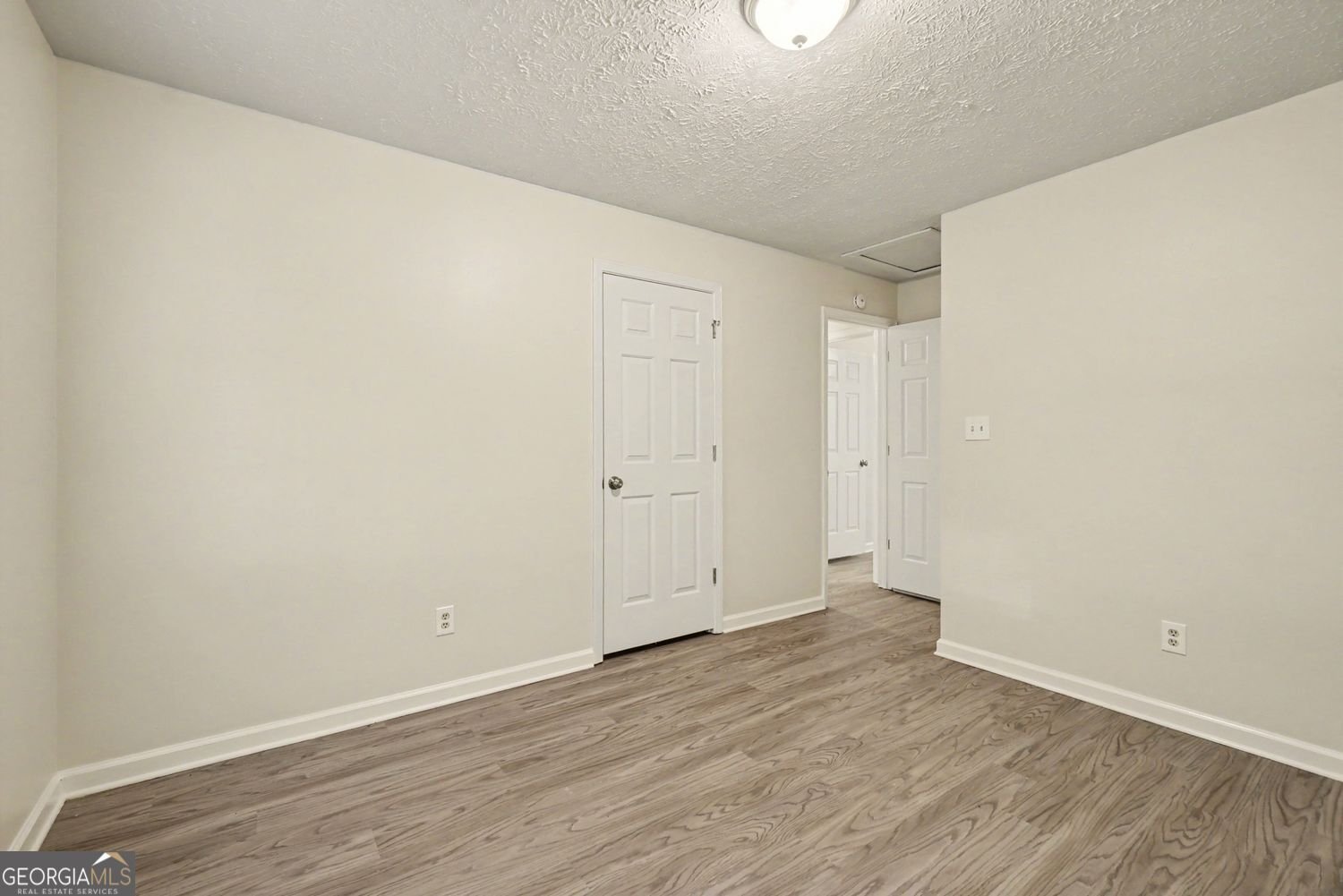 529 Bluff Court Woodstock - Photo 15