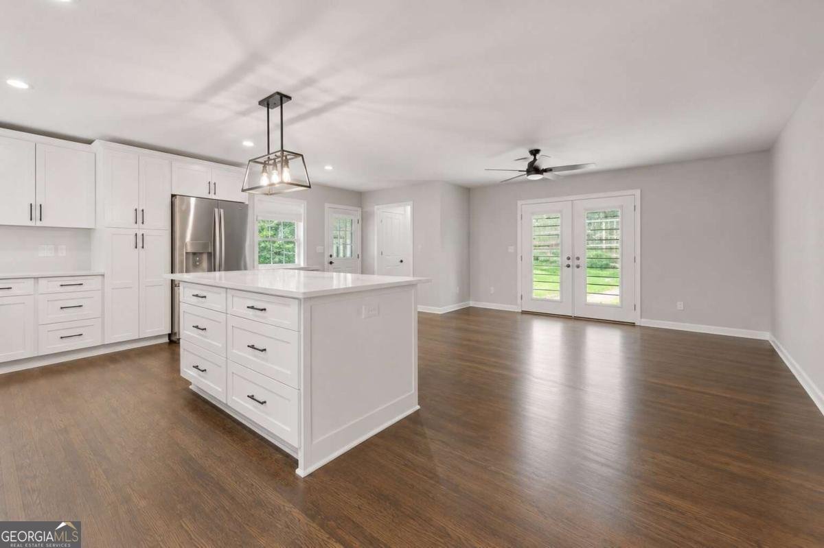 1507 Lively Ridge Road Atlanta - Photo 6