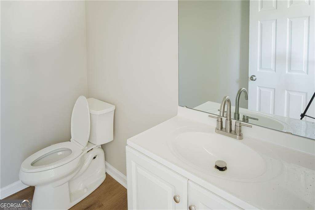 112 Neal Avenue Stockbridge - Photo 7