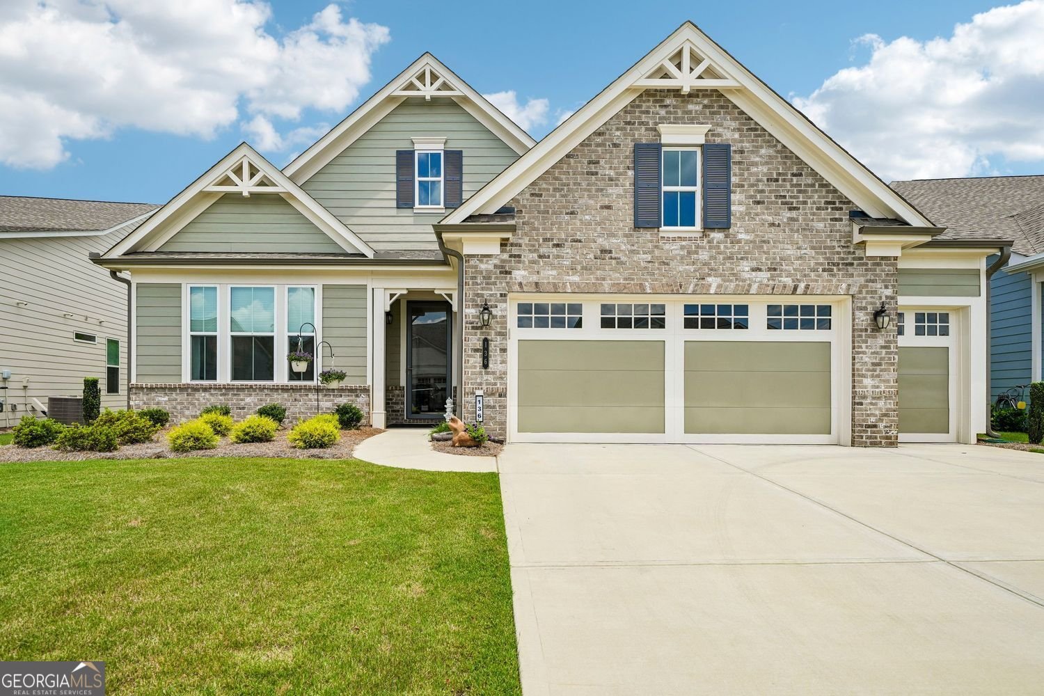 136 Conway Trail Hoschton - main photo