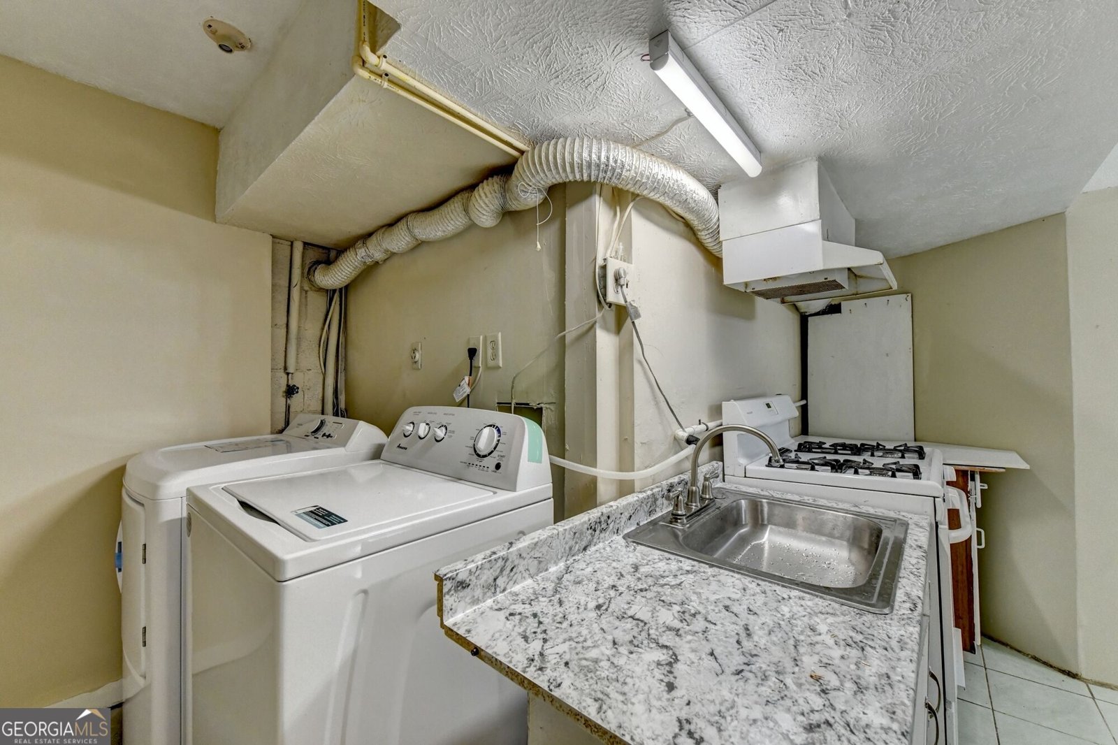 2484 Rhoanoke Drive Duluth - Photo 29