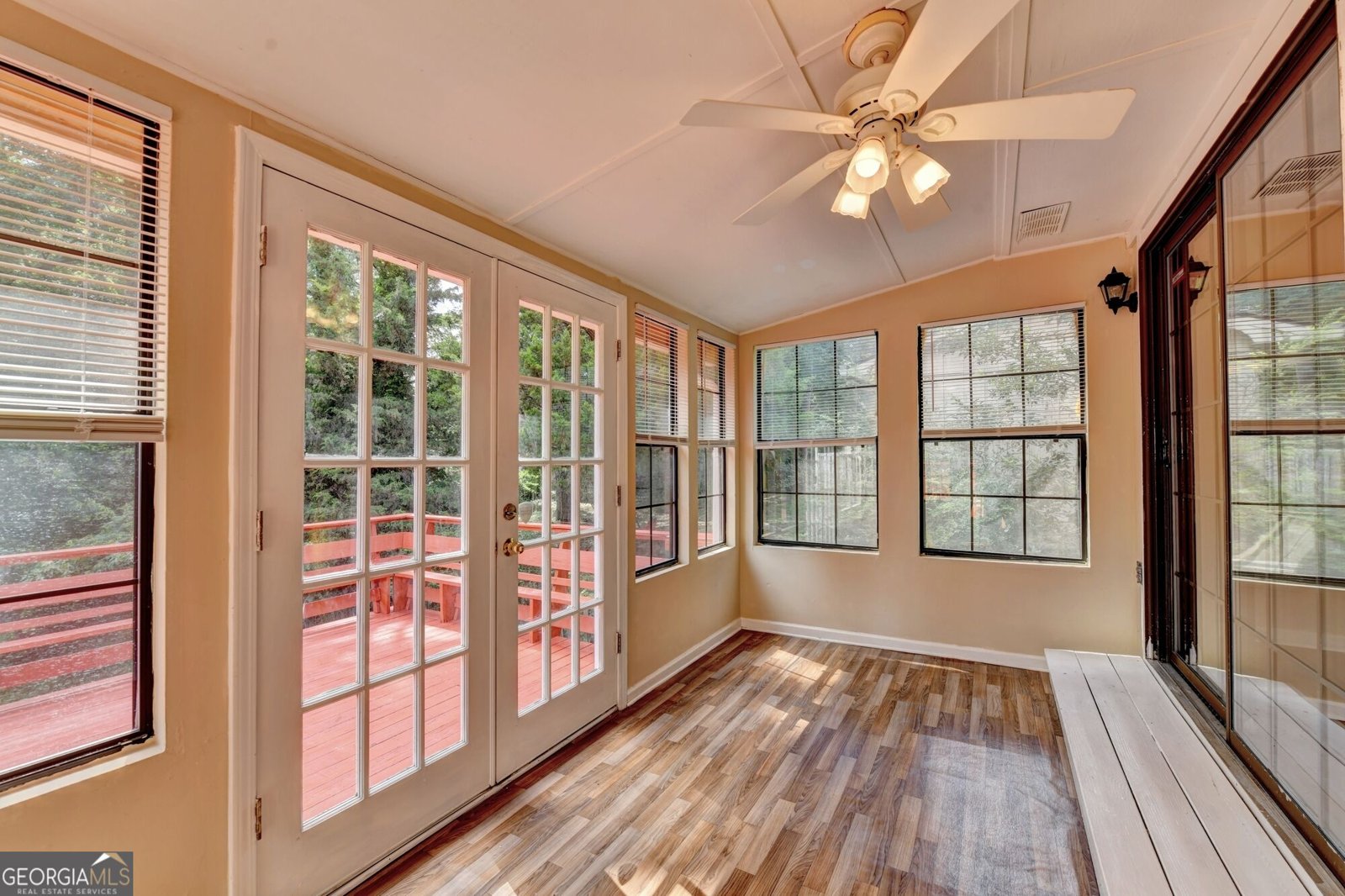 2484 Rhoanoke Drive Duluth - Photo 37