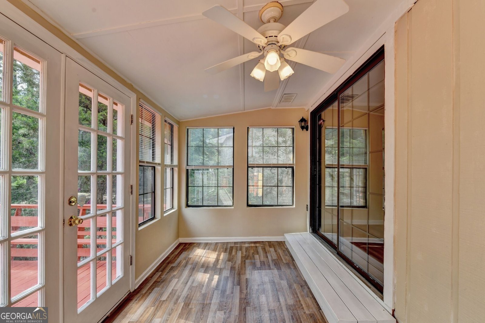 2484 Rhoanoke Drive Duluth - Photo 38