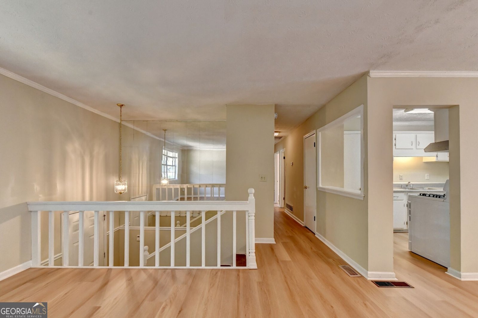2484 Rhoanoke Drive Duluth - Photo 8