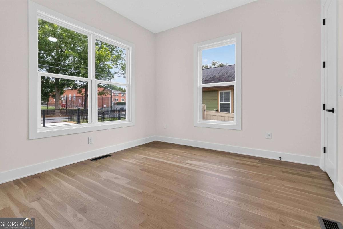 1643 Walker Avenue Atlanta - Photo 12