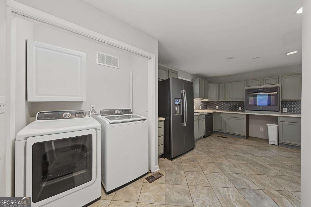 2327 Ben Hill Road Atlanta - Photo 16