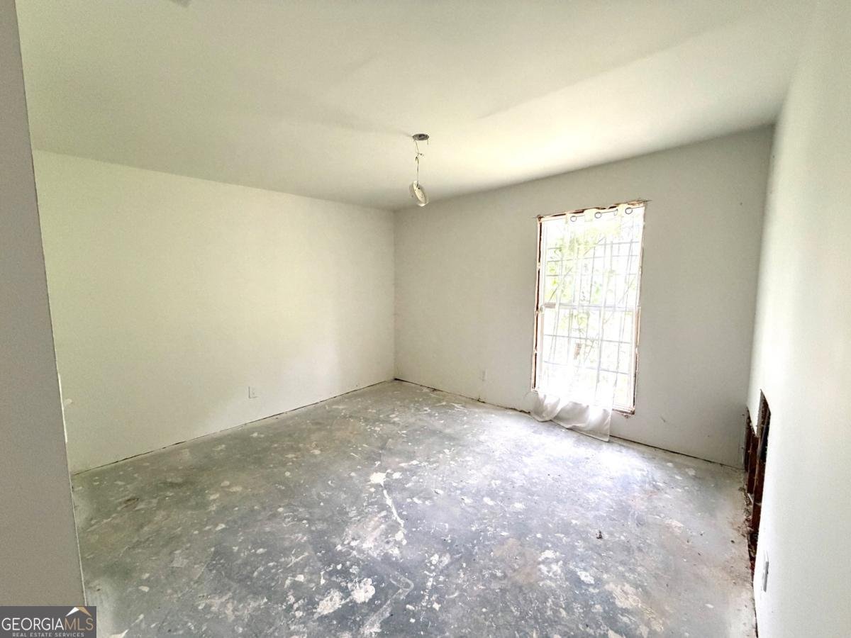 955 Pinecrest Drive Forest Park - Photo 13