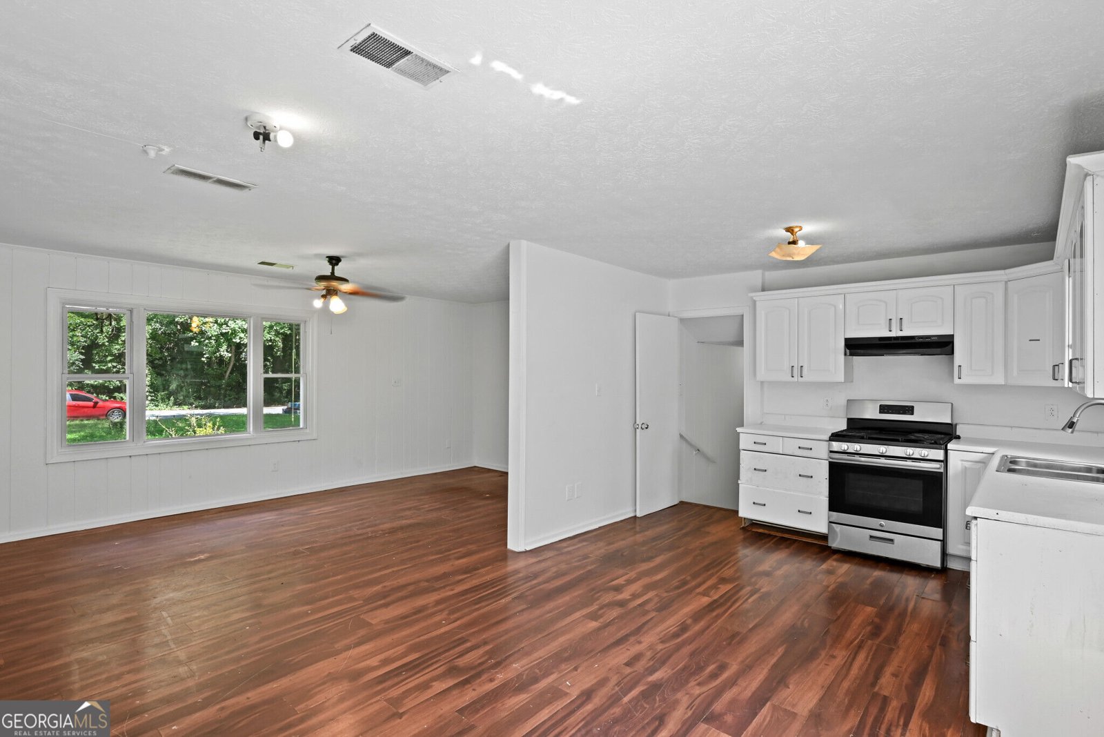 2933 Howell Drive Lawrenceville - Photo 10