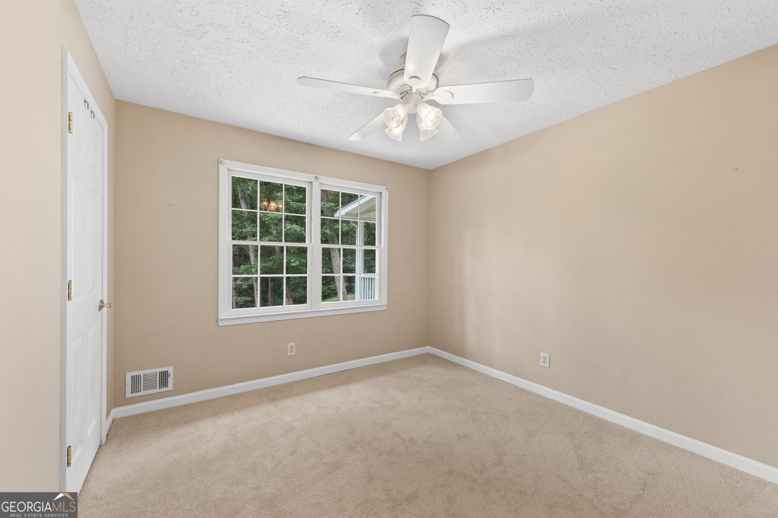 702 Osco Parkway Woodstock - Photo 6