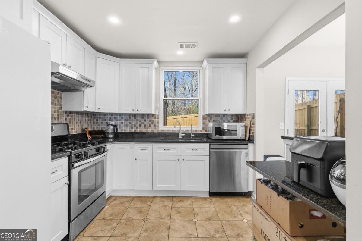 3982 Hancock Circle Atlanta - Photo 9