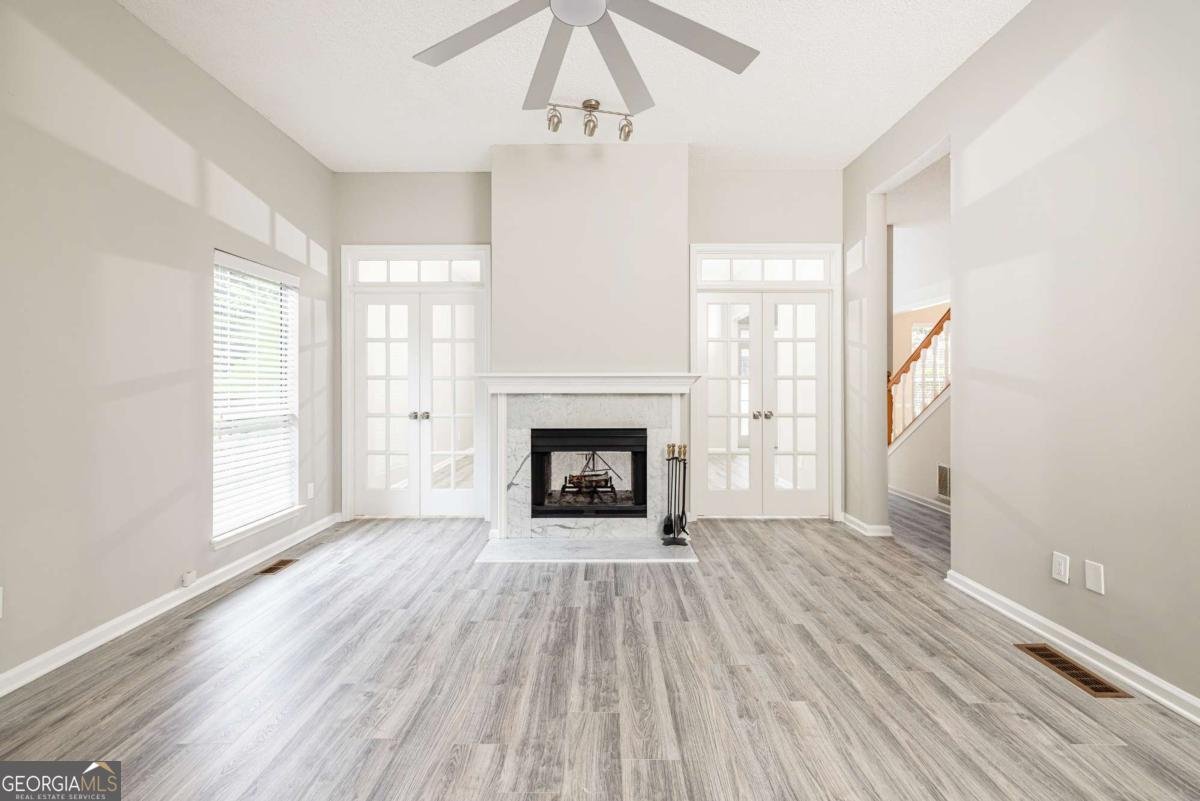 245 Greenmont Circle Alpharetta - Photo 10