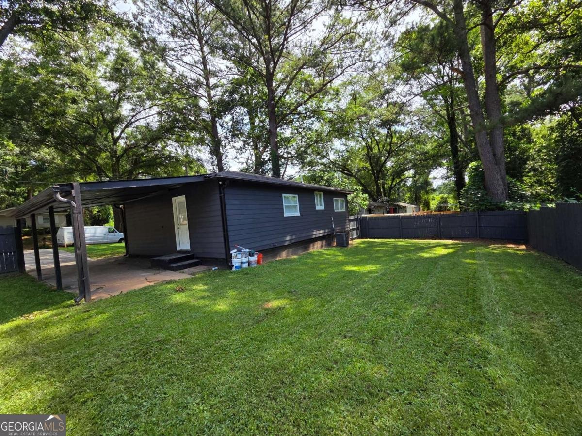 2396 Clarissa Drive Atlanta - Photo 18
