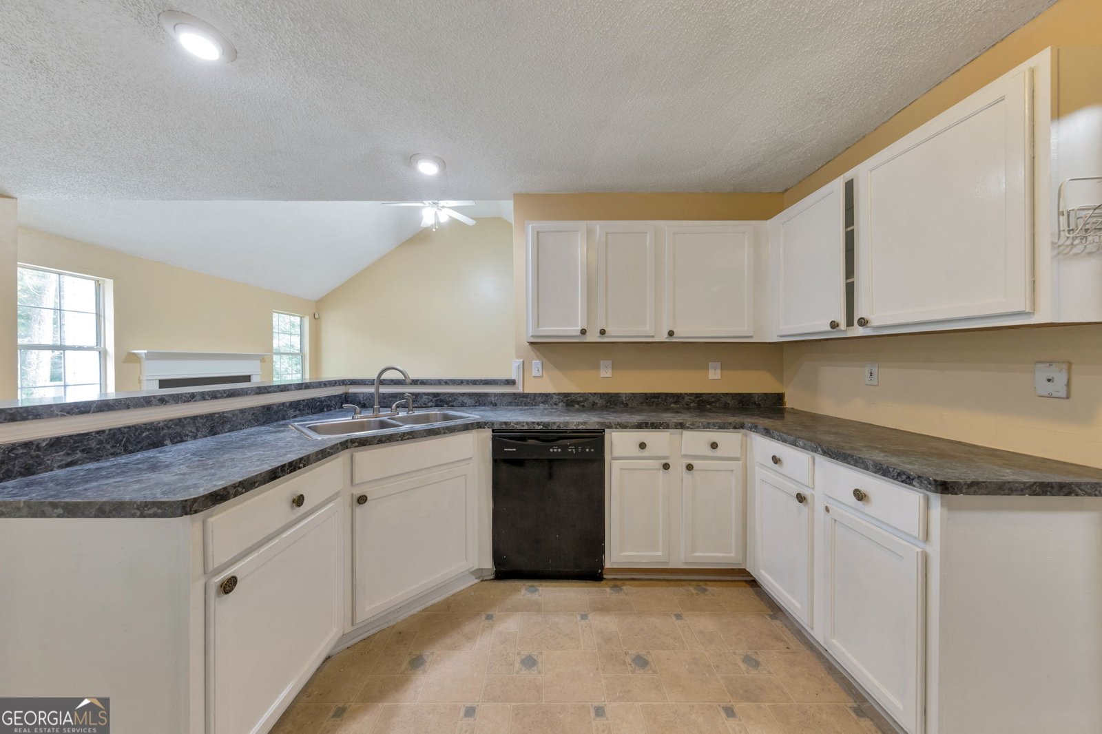 4665 Ruby Road Stone Mountain - Photo 12