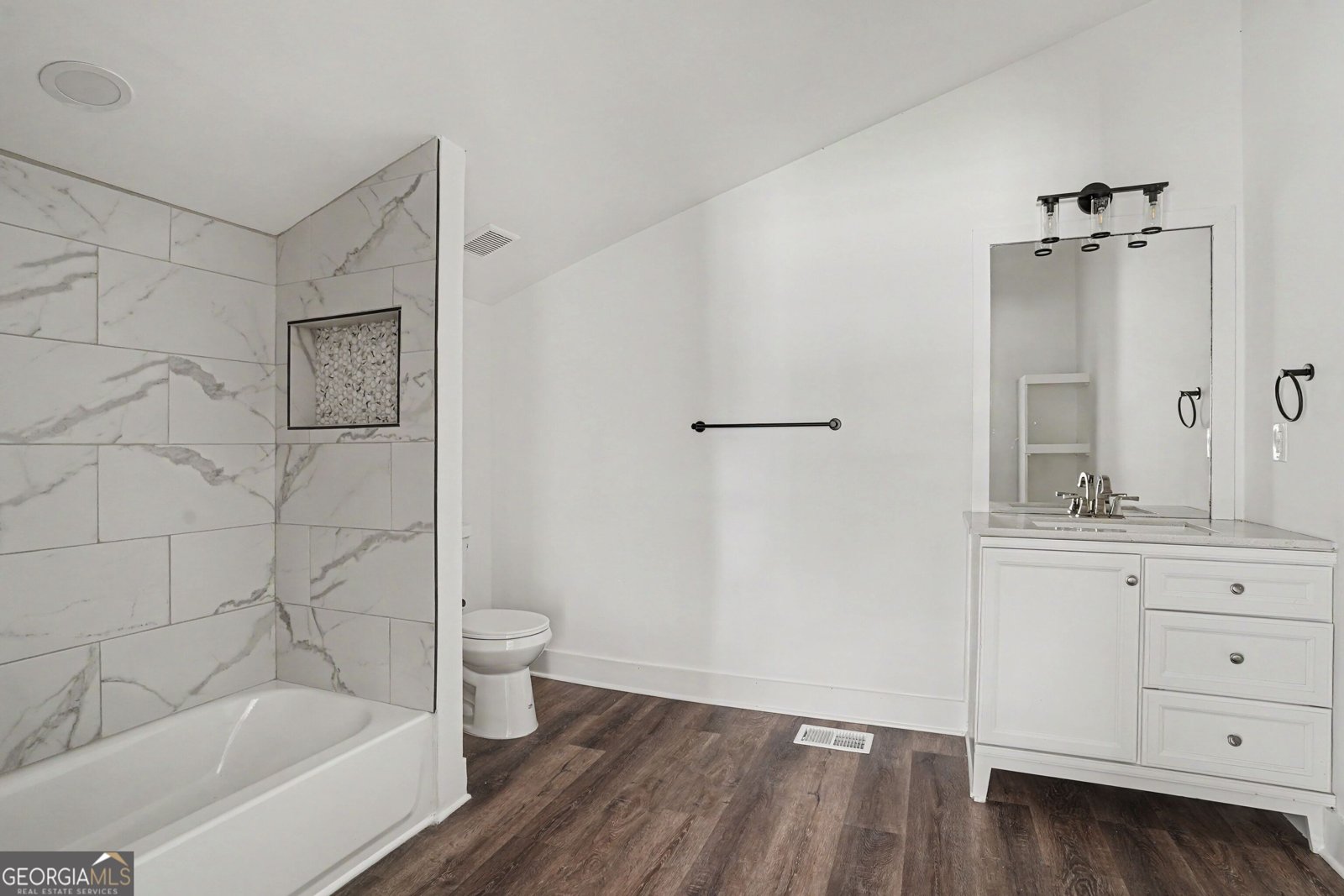 503 Dooly Street Montezuma - Photo 2