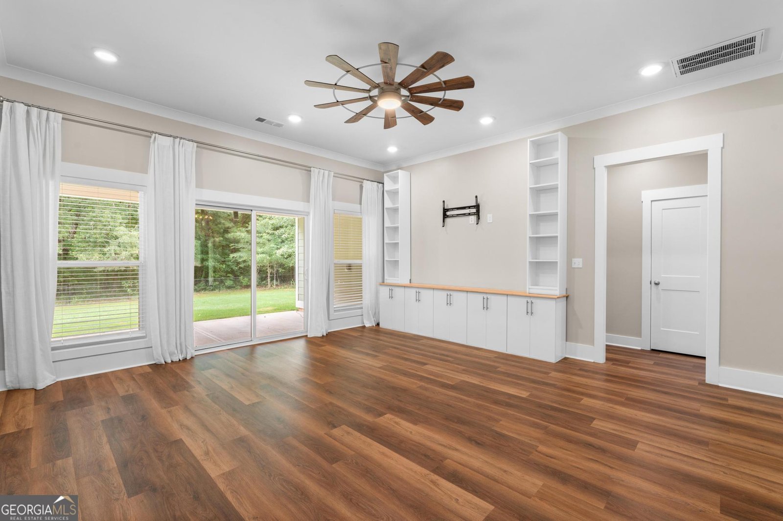 1355 Rose Hill Road Meansville - Photo 9