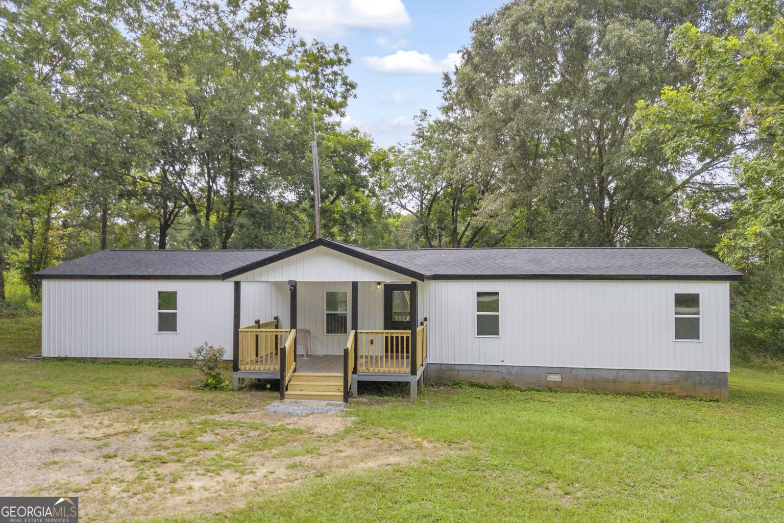 1690 Fort Lamar Road Commerce - main photo