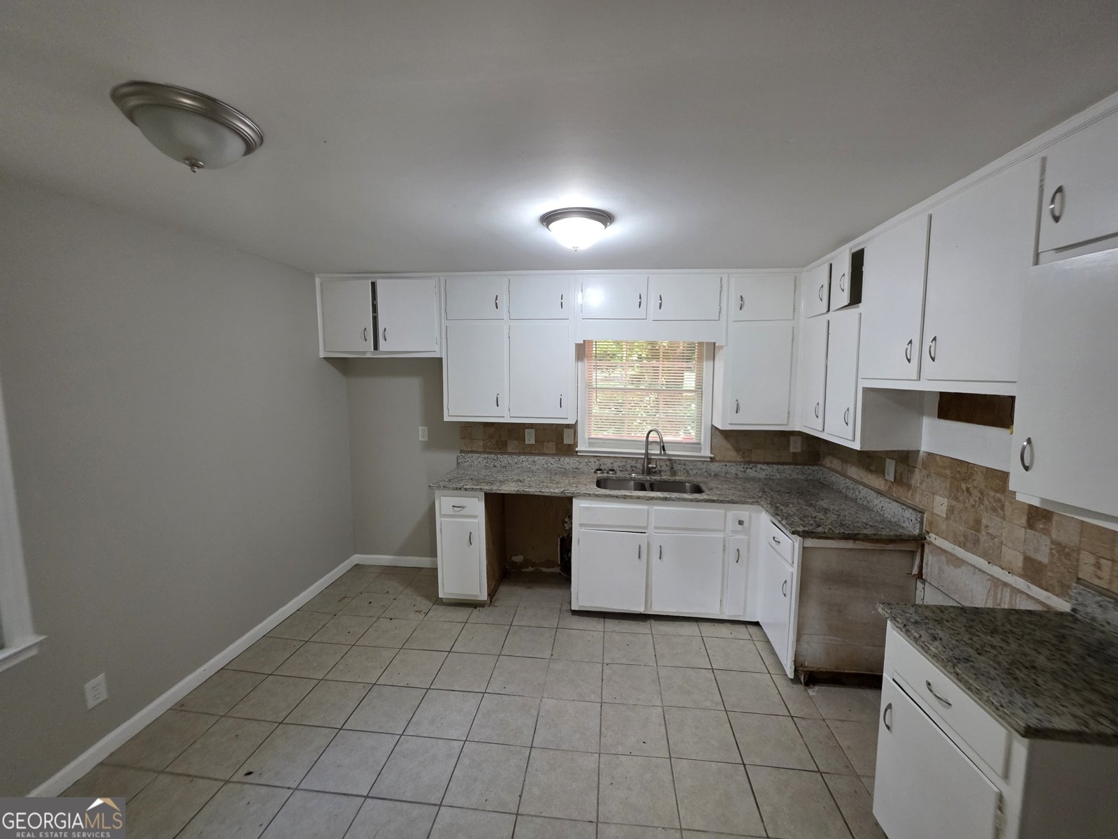 5183 Mccarter Ct Stone Mountain - Photo 9