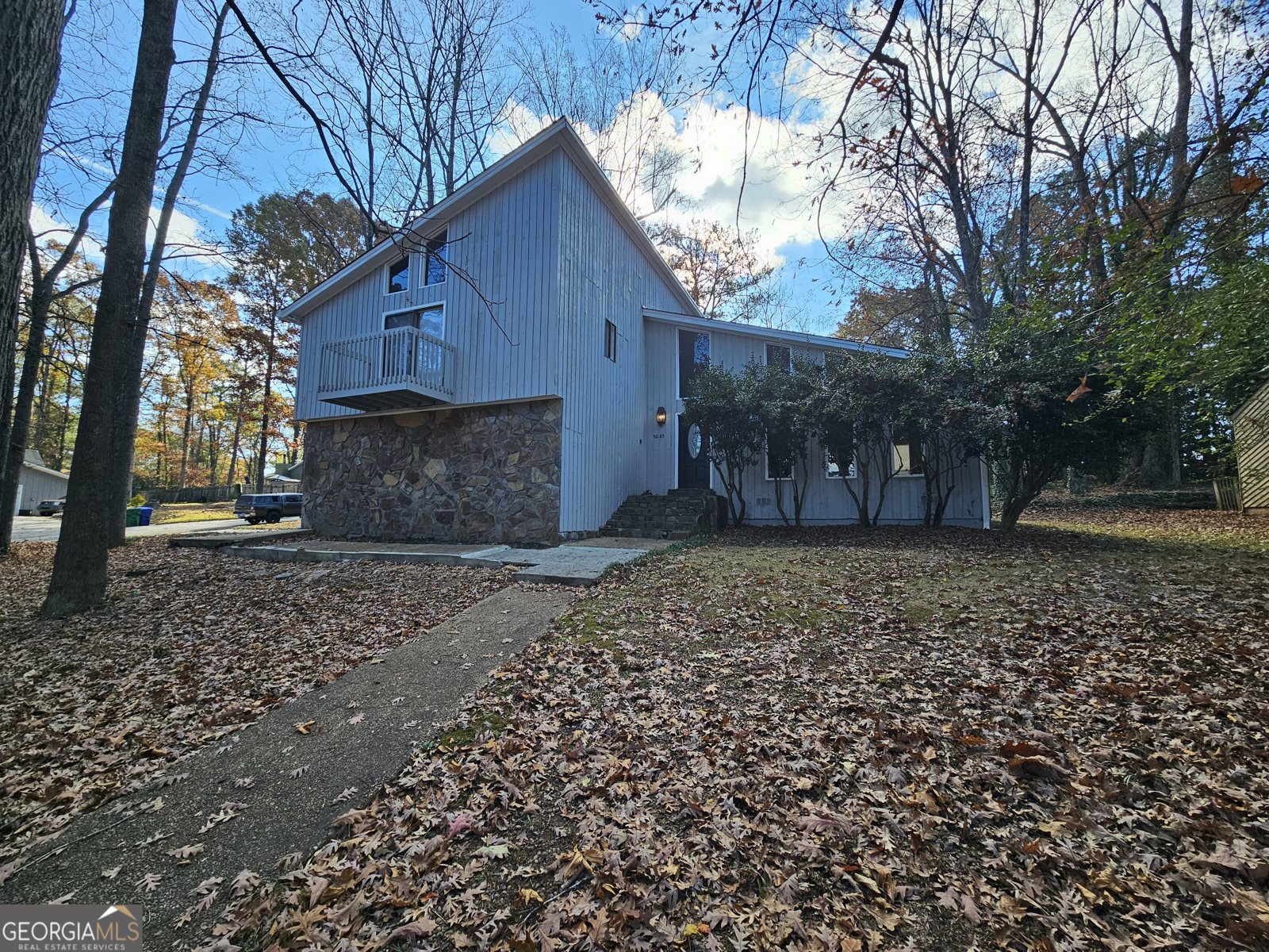 5085 Rock Glen Dr Stone Mountain - main photo