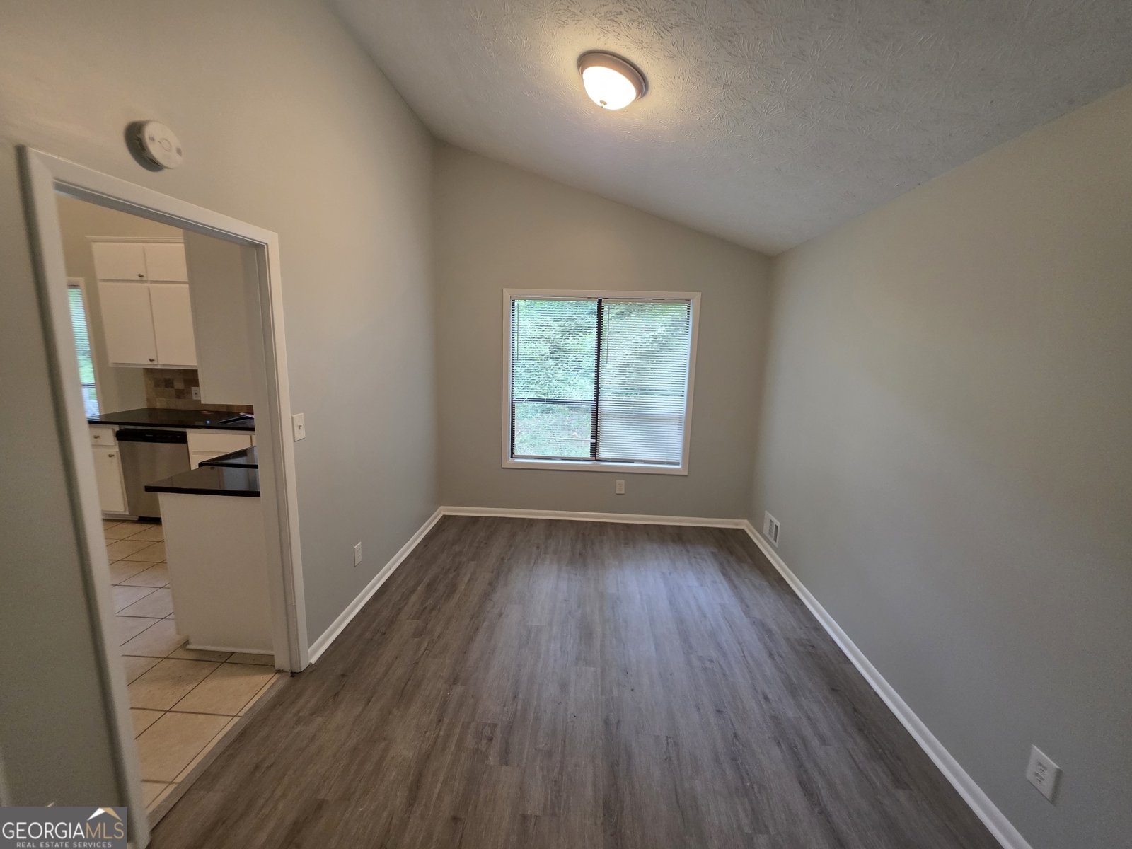 5085 Rock Glen Dr Stone Mountain - Photo 10