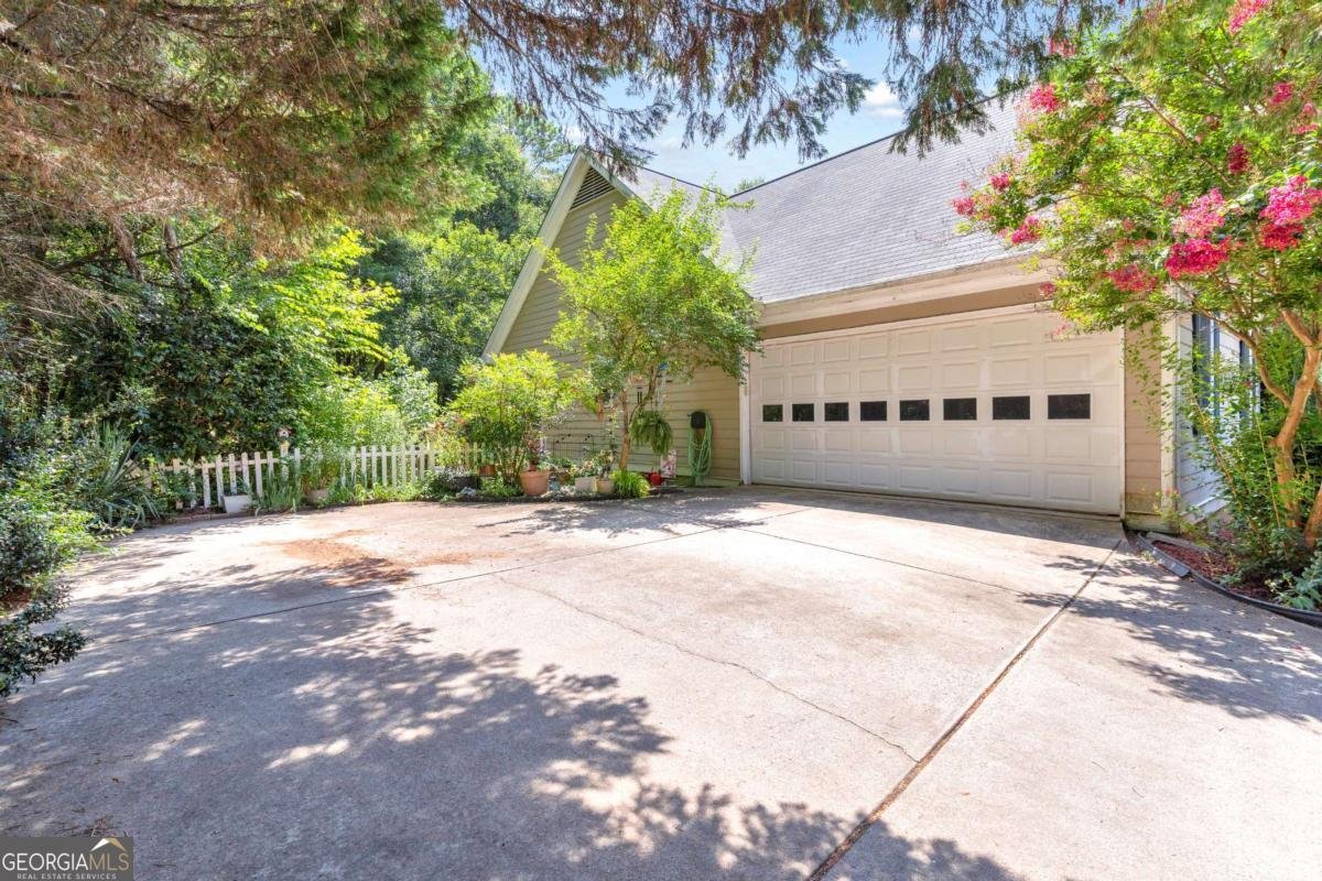 905 Daisy Lane Athens - Photo 37