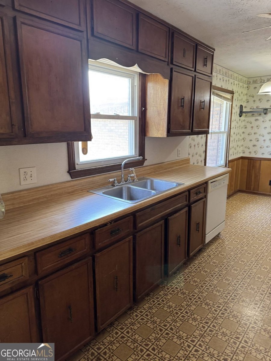 1066 June Dr. Drive Conyers - Photo 23
