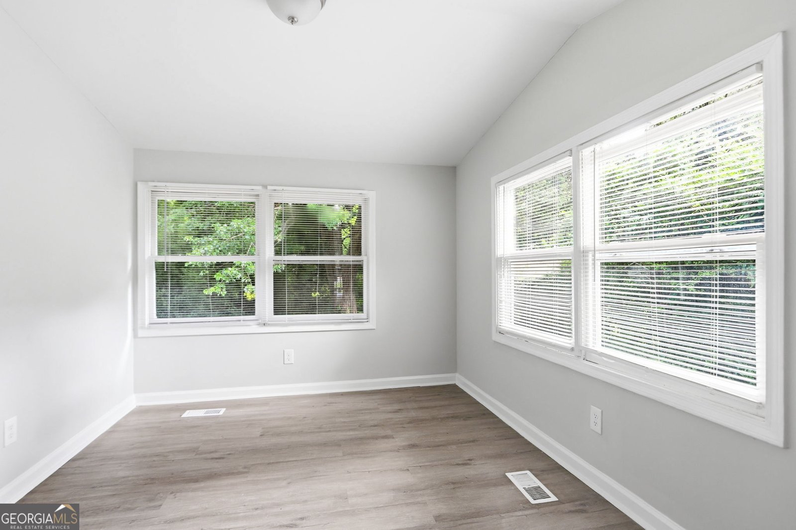 977 Moreland Drive Atlanta - Photo 14