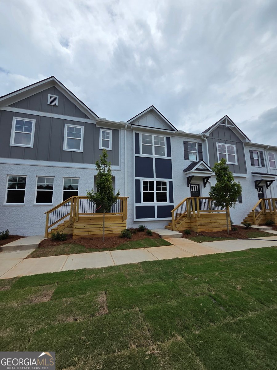 1582 Salem Drive Conyers - main photo