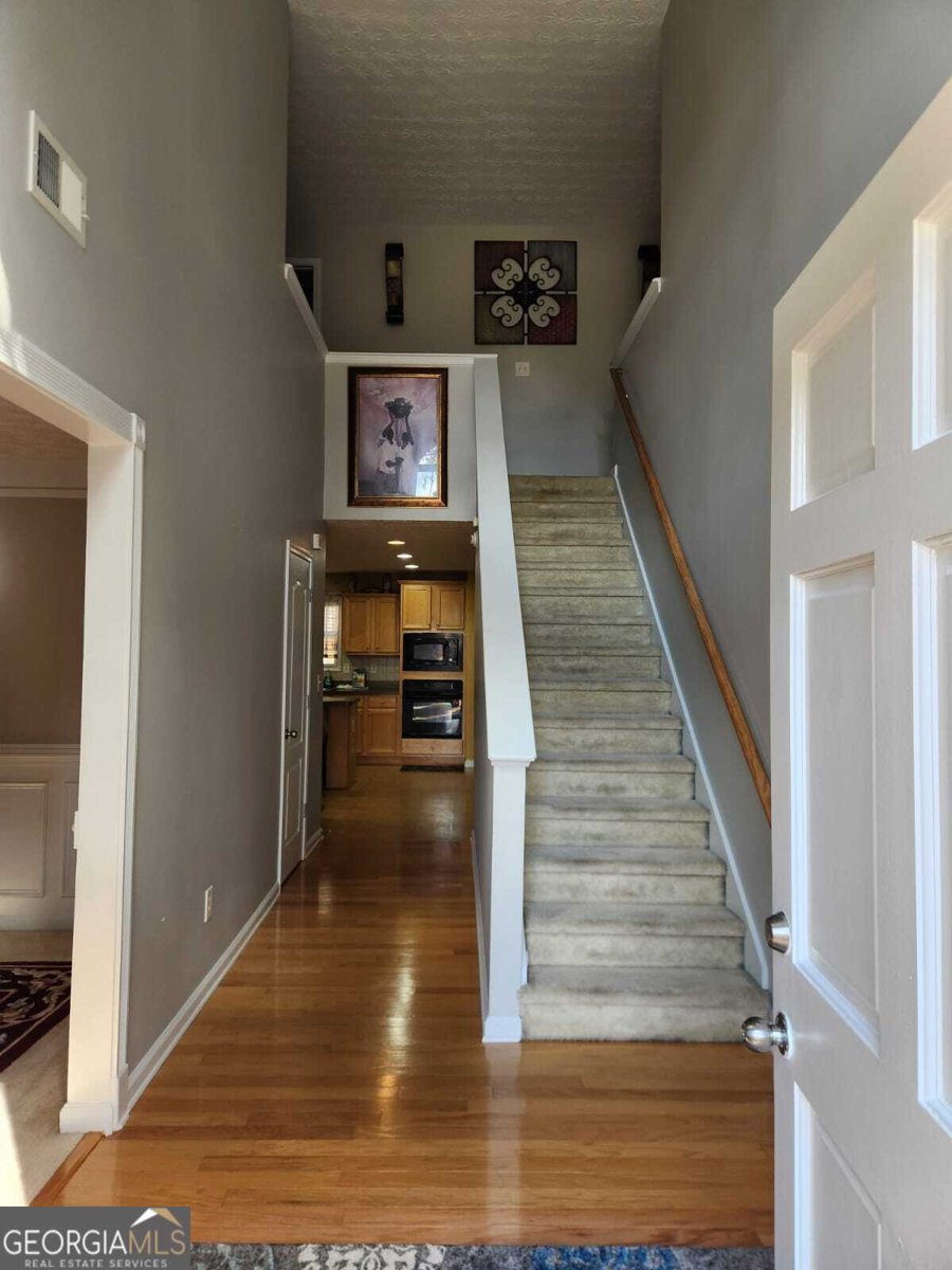 35 Carlisle Court Covington - Photo 2