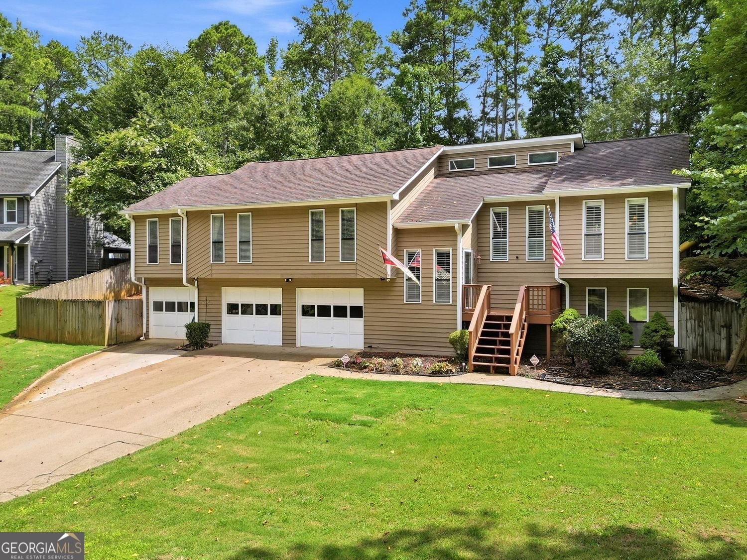 330 Sumter Drive Marietta - main photo