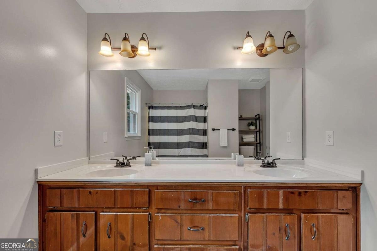 807 Emerald Falls Woodstock - Photo 33