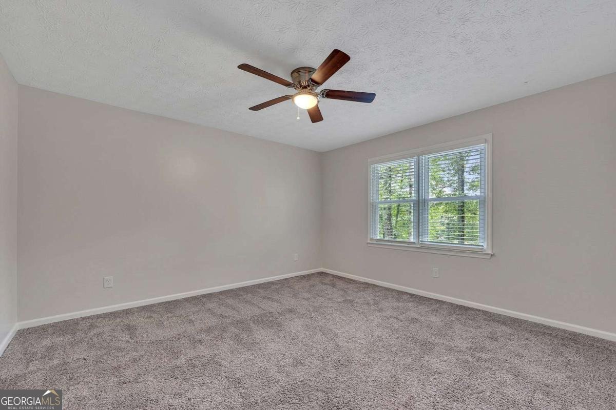 807 Emerald Falls Woodstock - Photo 36