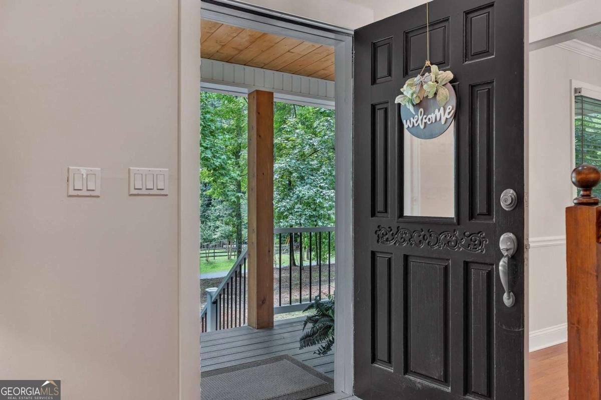807 Emerald Falls Woodstock - Photo 8