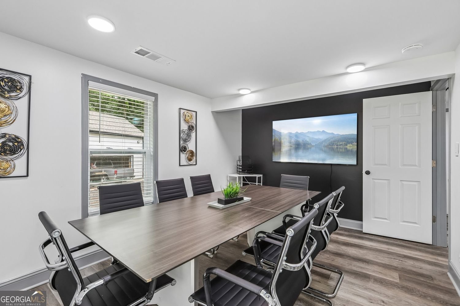 1111 Flippen Road Stockbridge - Photo 8