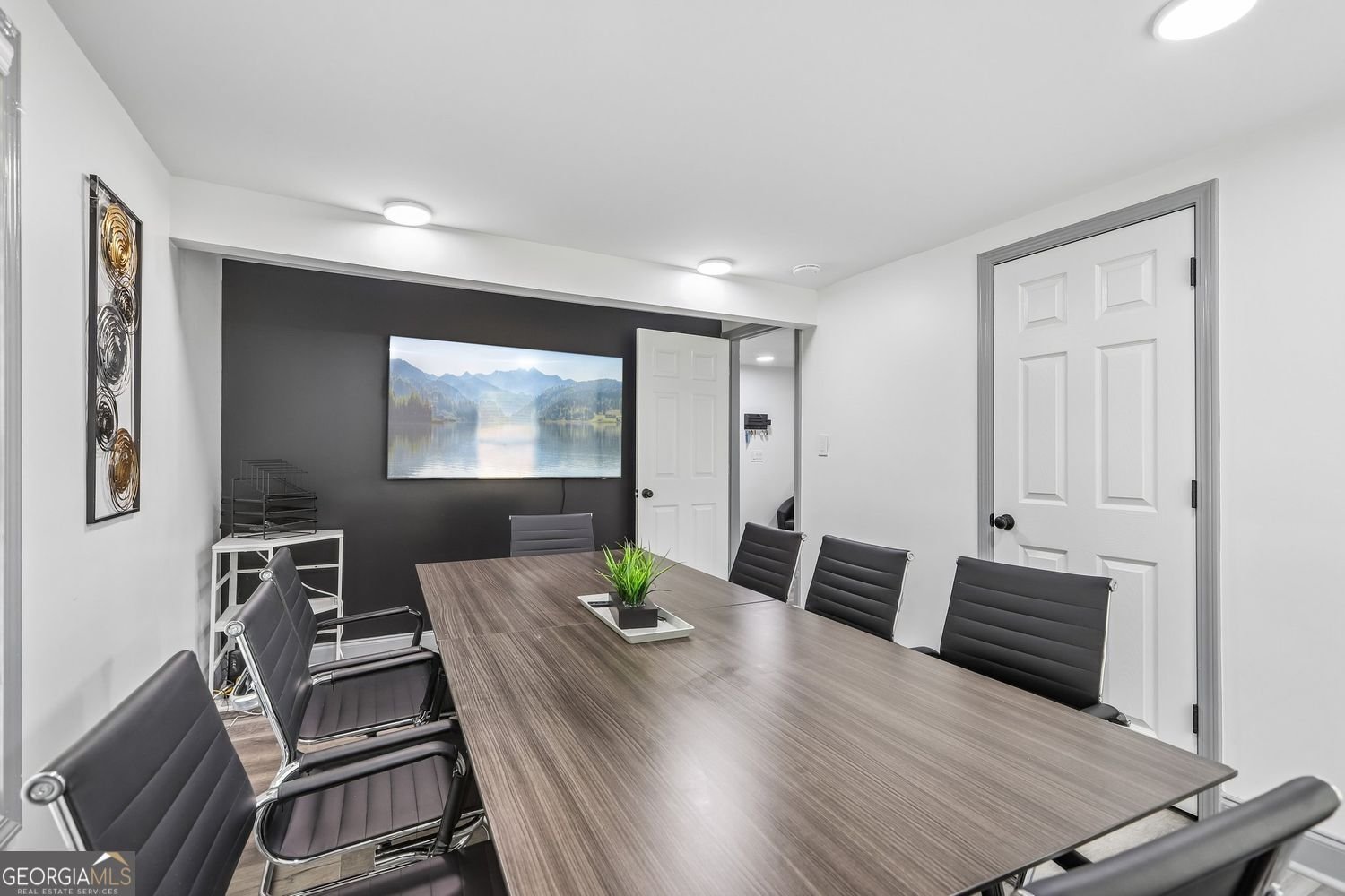 1111 Flippen Road Stockbridge - Photo 9
