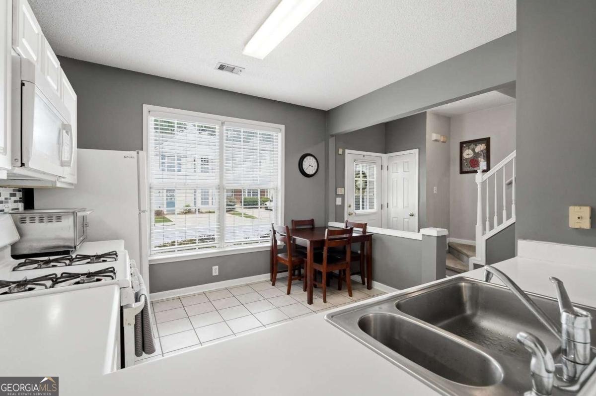 4079 Howell Park Road Duluth - Photo 12