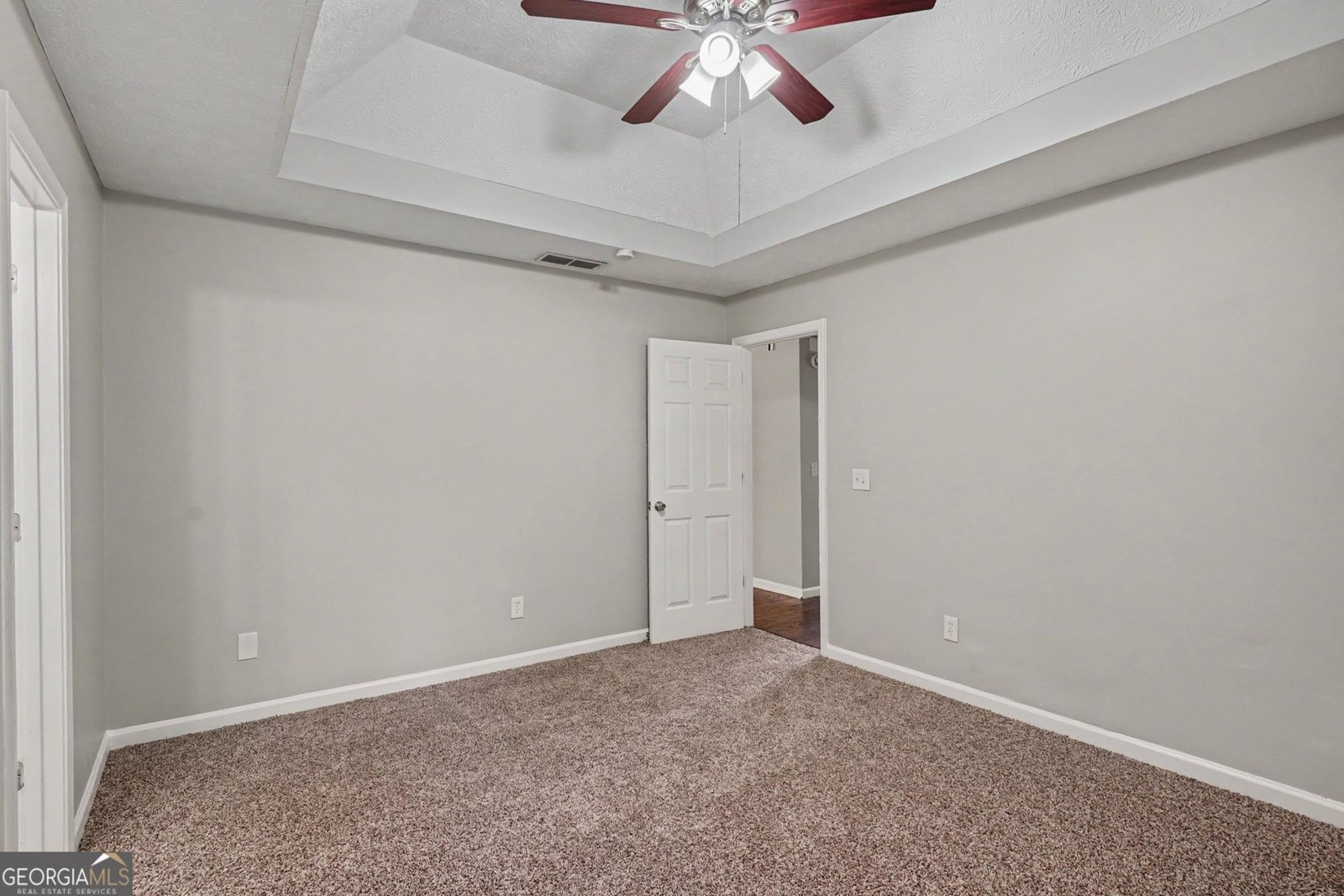 560 Country Woods Drive Covington - Photo 12