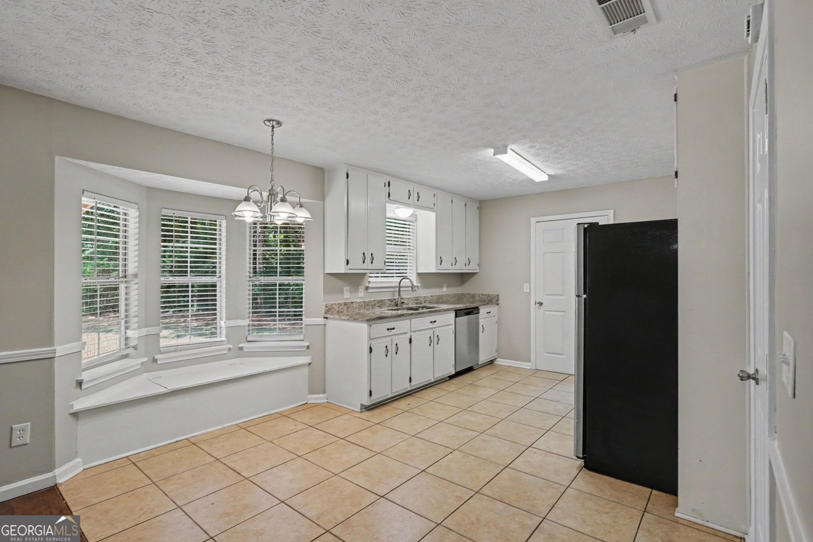560 Country Woods Drive Covington - Photo 7