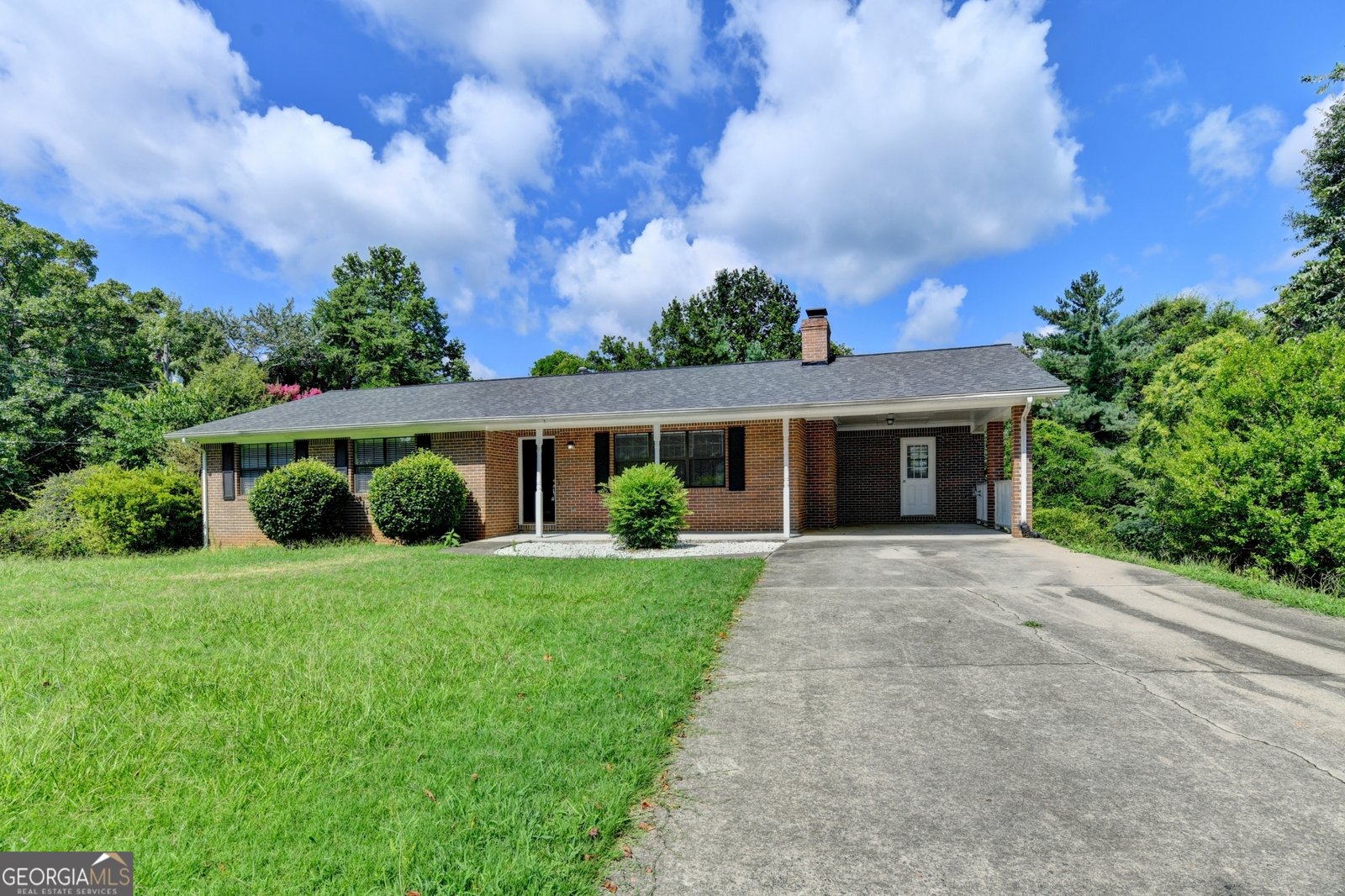 3267 Hilltop Circle Gainesville - main photo
