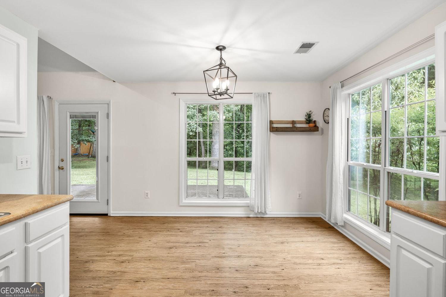 5950 Shannon Drive Cumming - Photo 10