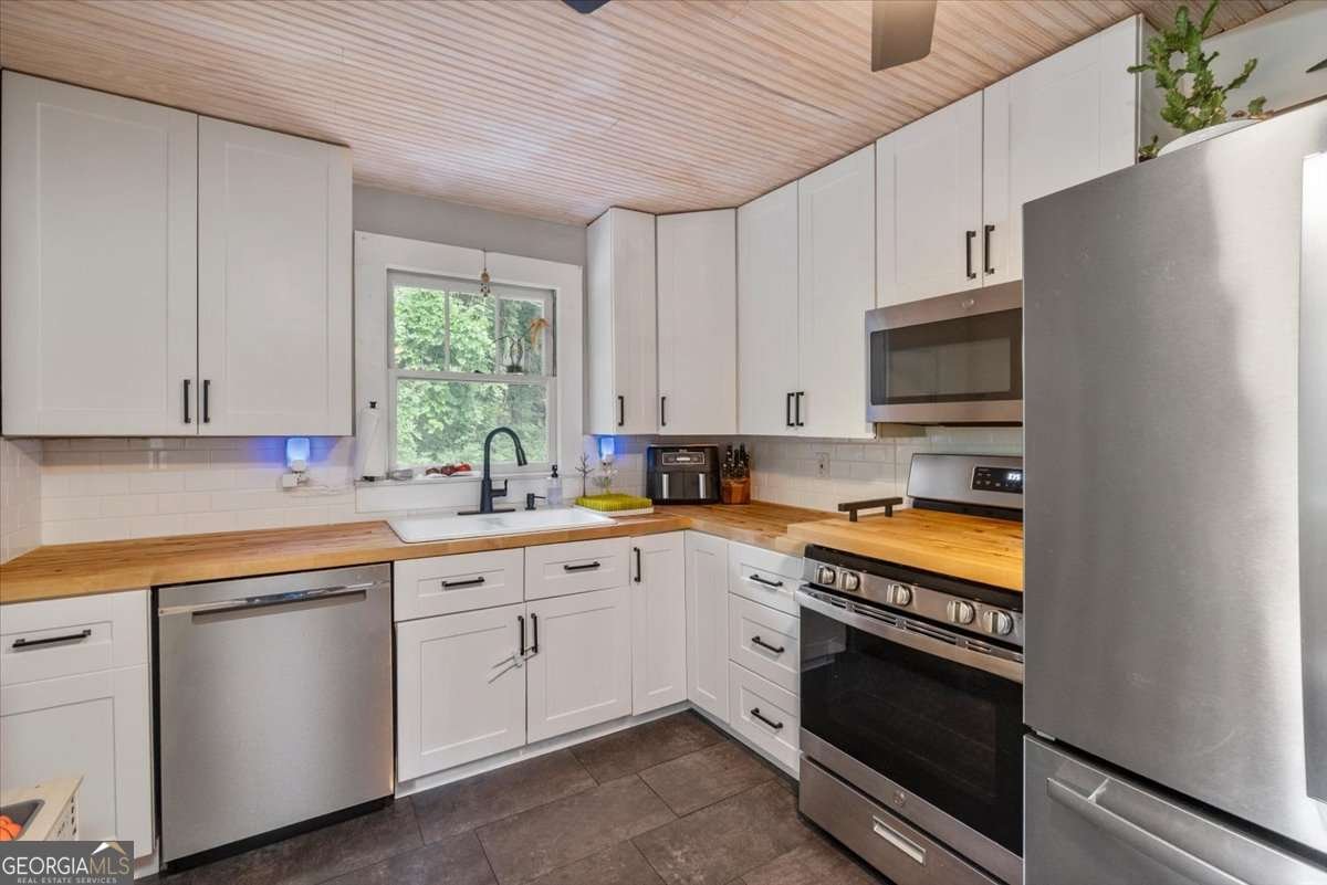 208 Briarcliff Road Athens - Photo 9