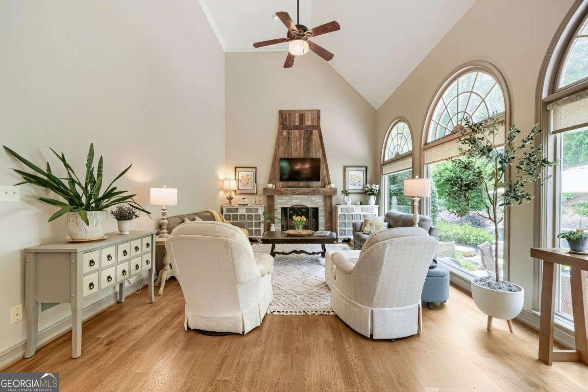 165 Northern Oaks Court Alpharetta - Photo 11