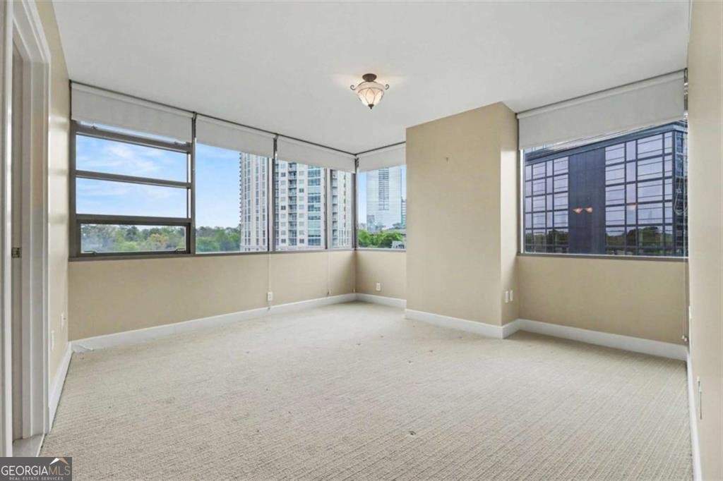 700 Park Regency Place Atlanta - Photo 17