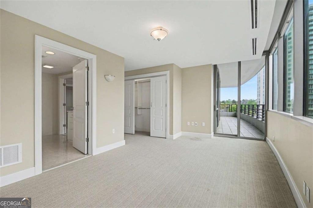 700 Park Regency Place Atlanta - Photo 8