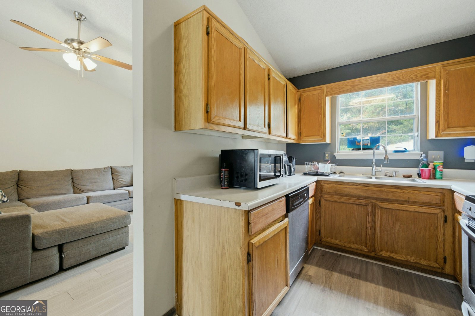 7106 Oakwood Circle Rex - Photo 8