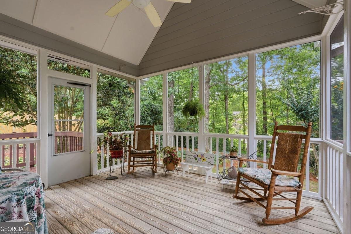 3925 Piper Glen Drive Buford - Photo 20
