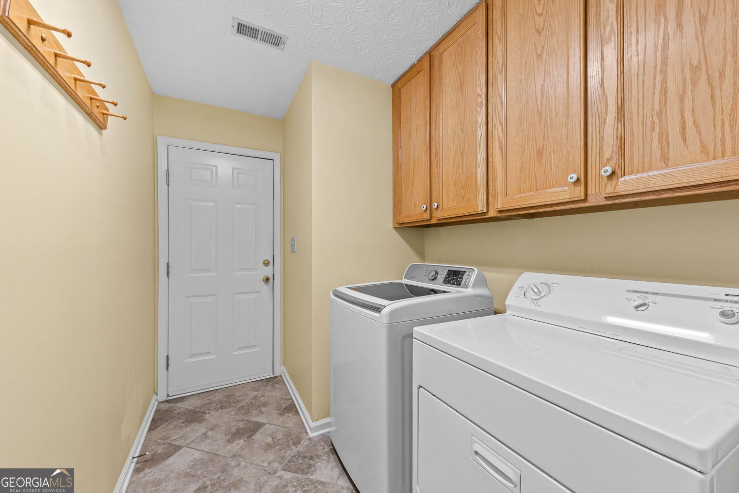 5370 Maltdie Court Sugar Hill - Photo 16
